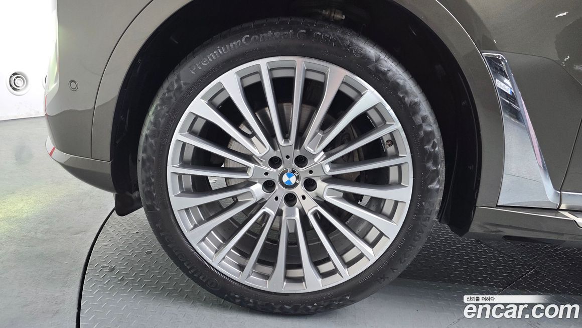 BMW X7 2023