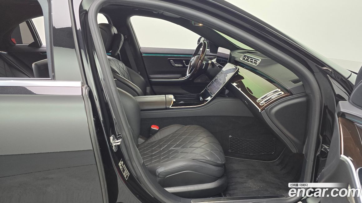 Mercedes-Benz S-Class 2021