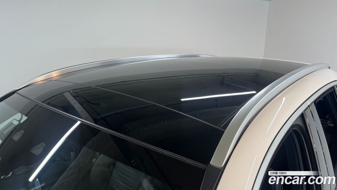 Mercedes-Benz GLC-Class 2025