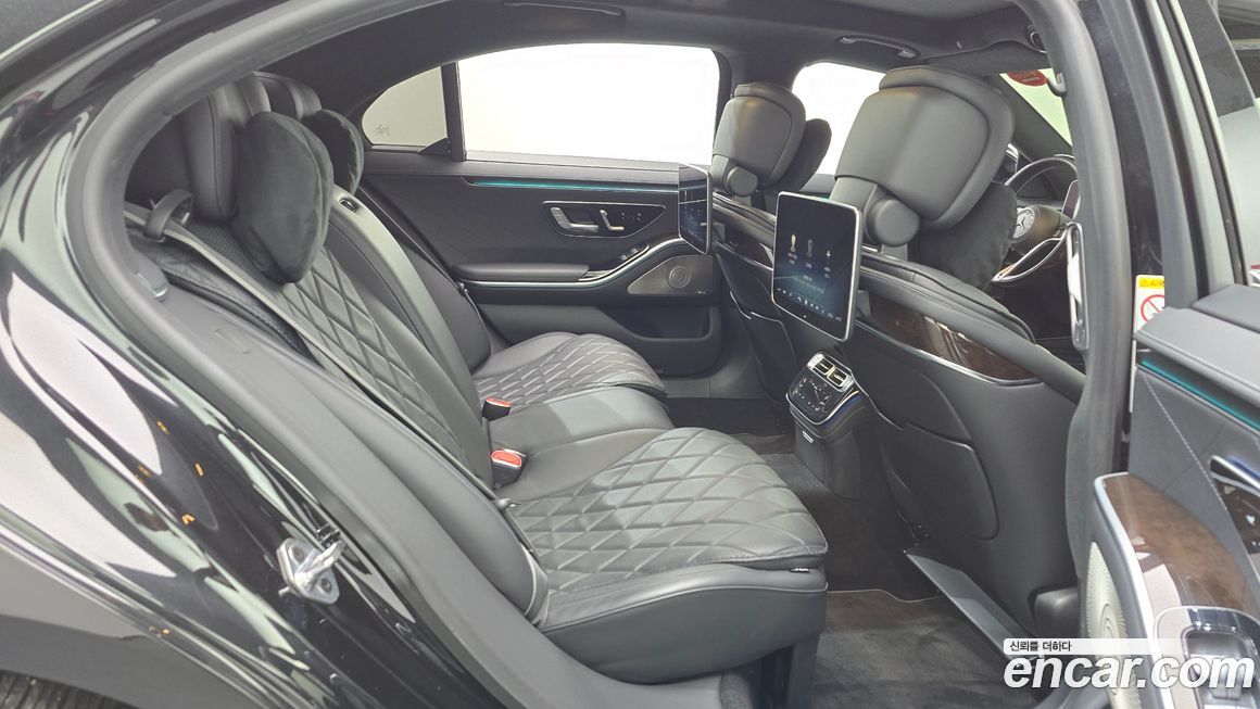 Mercedes-Benz S-Class 2021