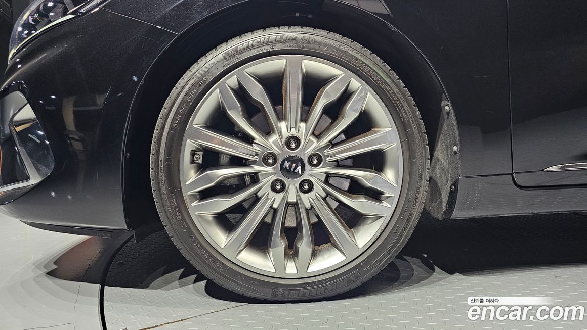 Kia K7 2020