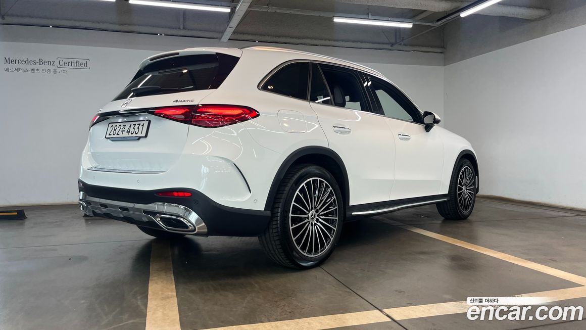 Mercedes-Benz GLC-Class 2025
