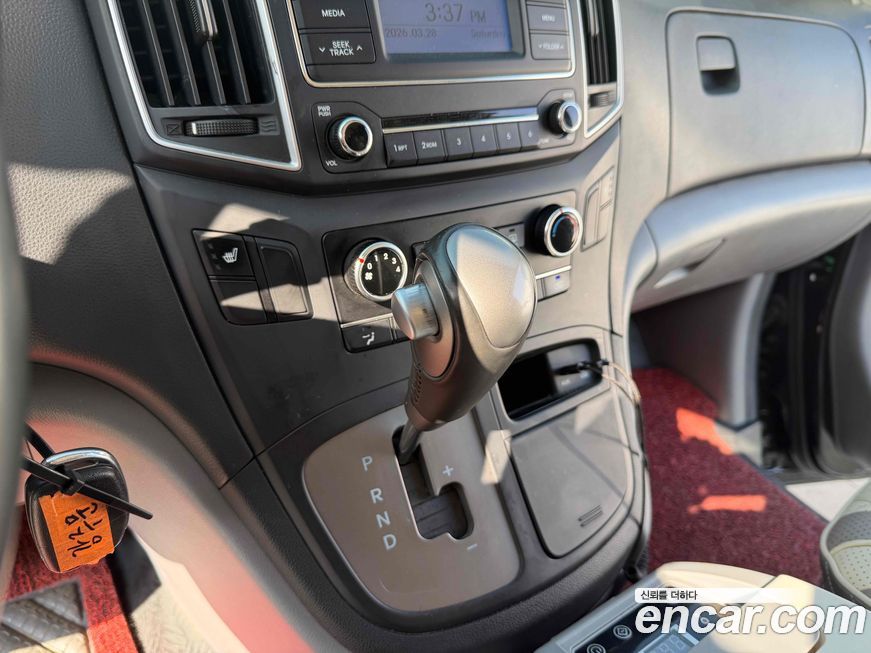 Hyundai Starex 2021