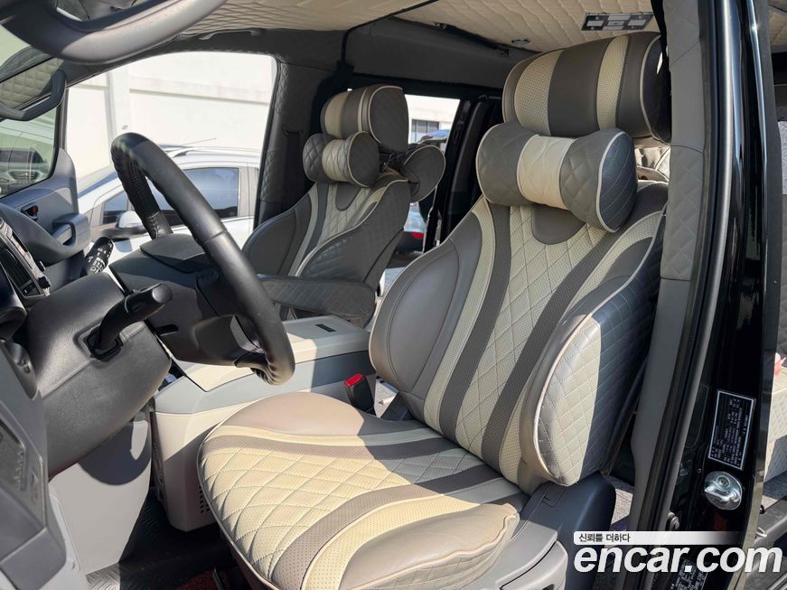 Hyundai Starex 2021