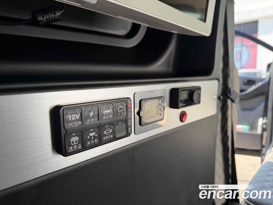 Hyundai Starex 2021