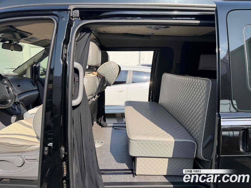 Hyundai Starex 2021
