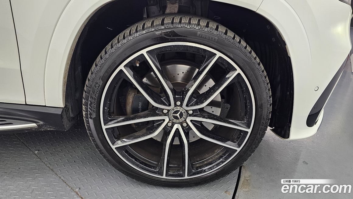 Mercedes-Benz GLS-Class 2024