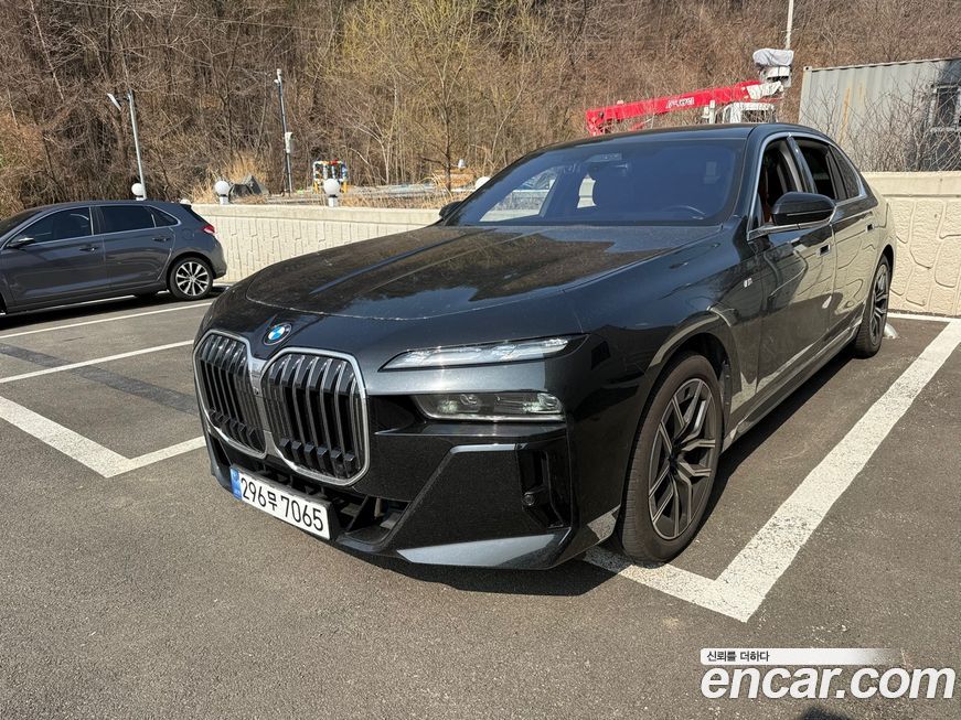 BMW 7-Series 2024
