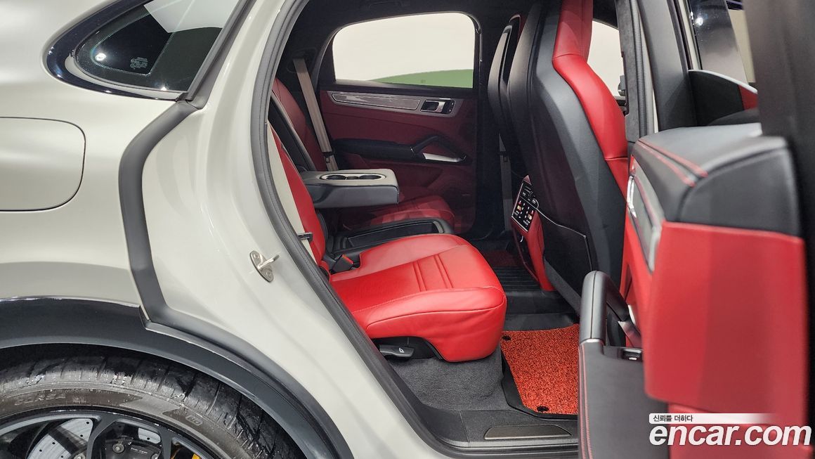 Porsche Cayenne 2023