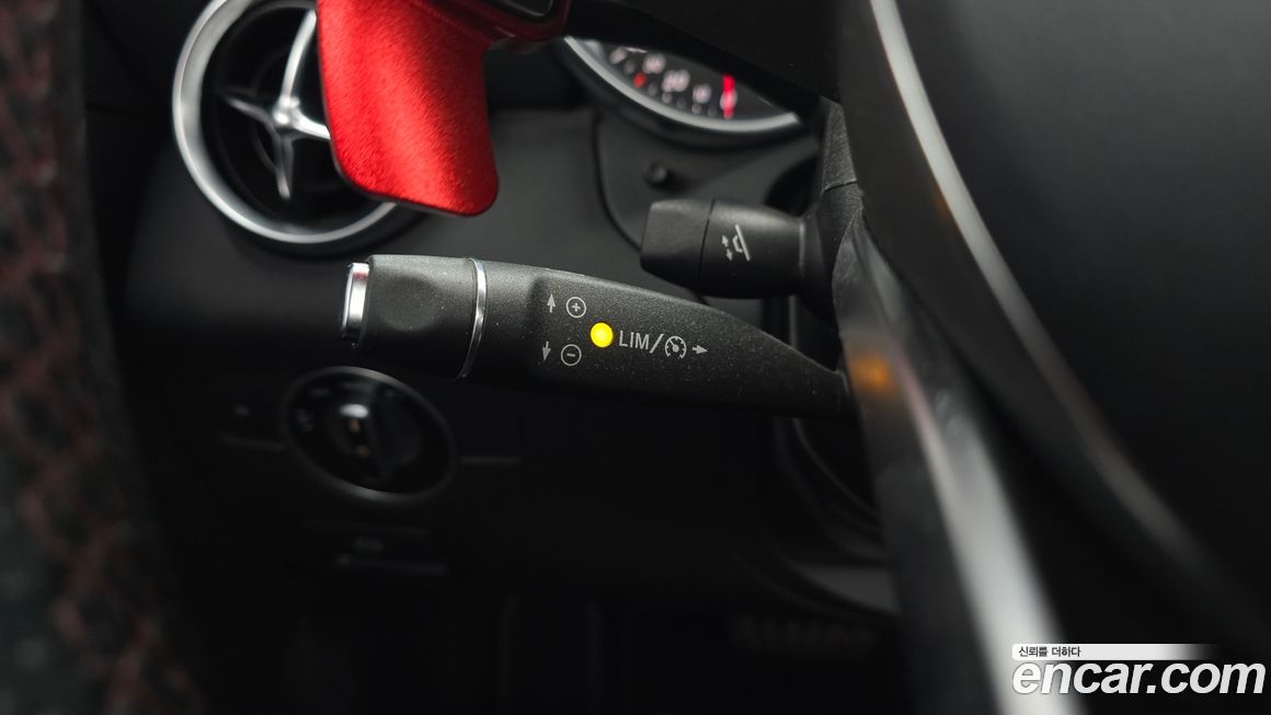 Mercedes-Benz SLC-Class 2017