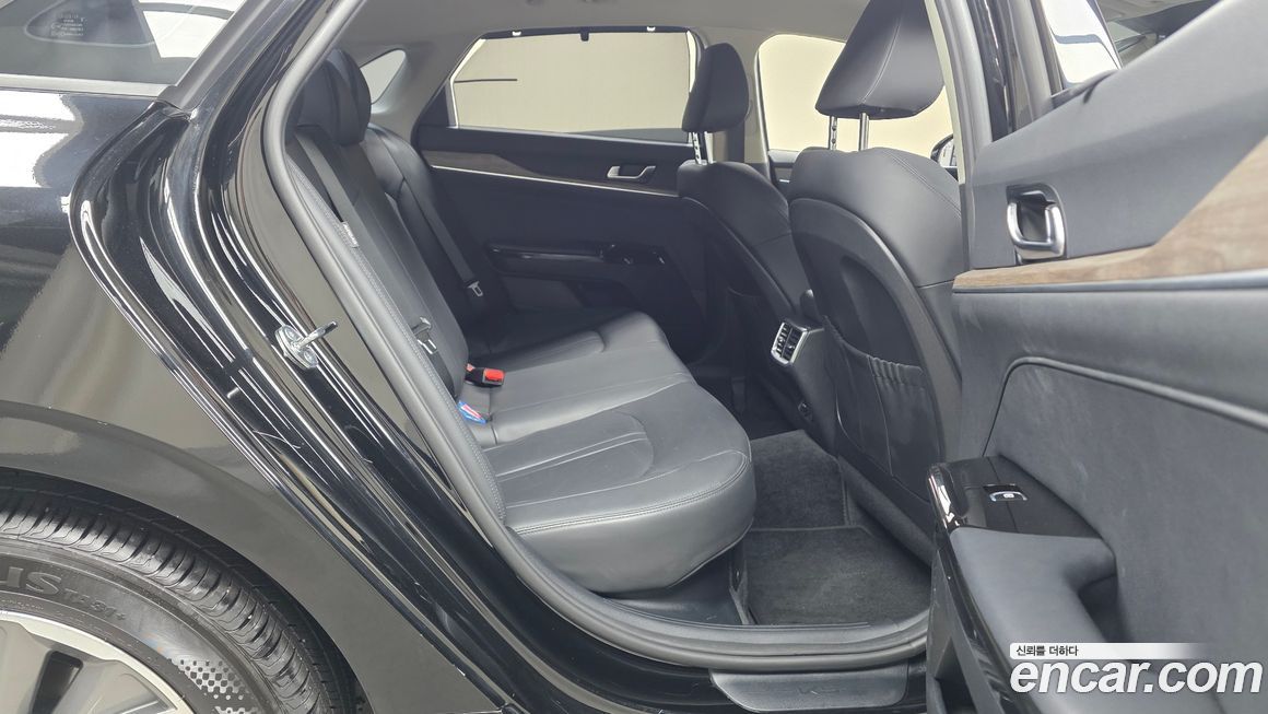 Kia K5 2023
