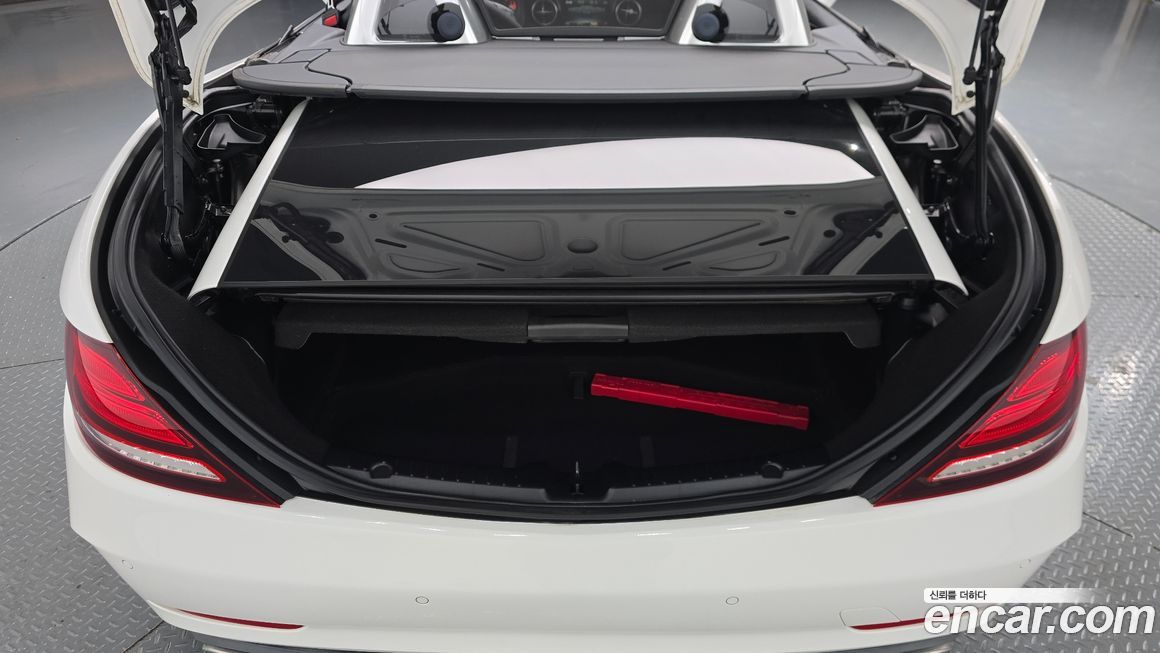 Mercedes-Benz SLC-Class 2017