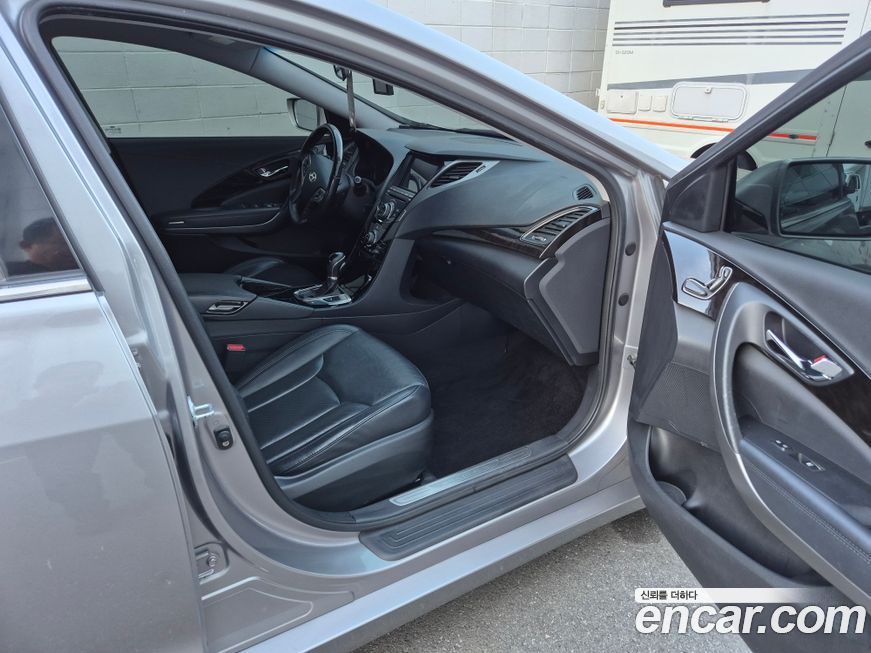 Hyundai Grandeur 2011