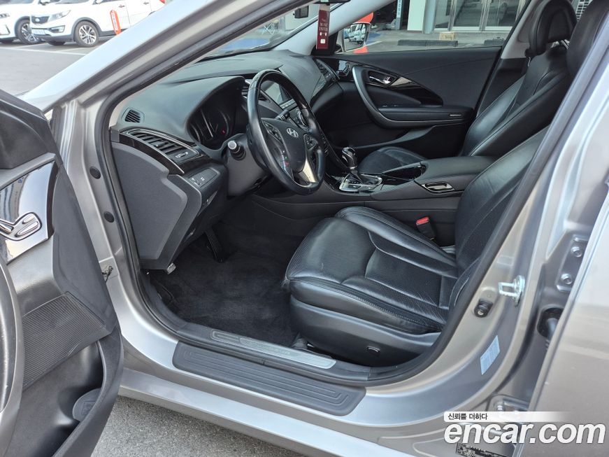 Hyundai Grandeur 2011