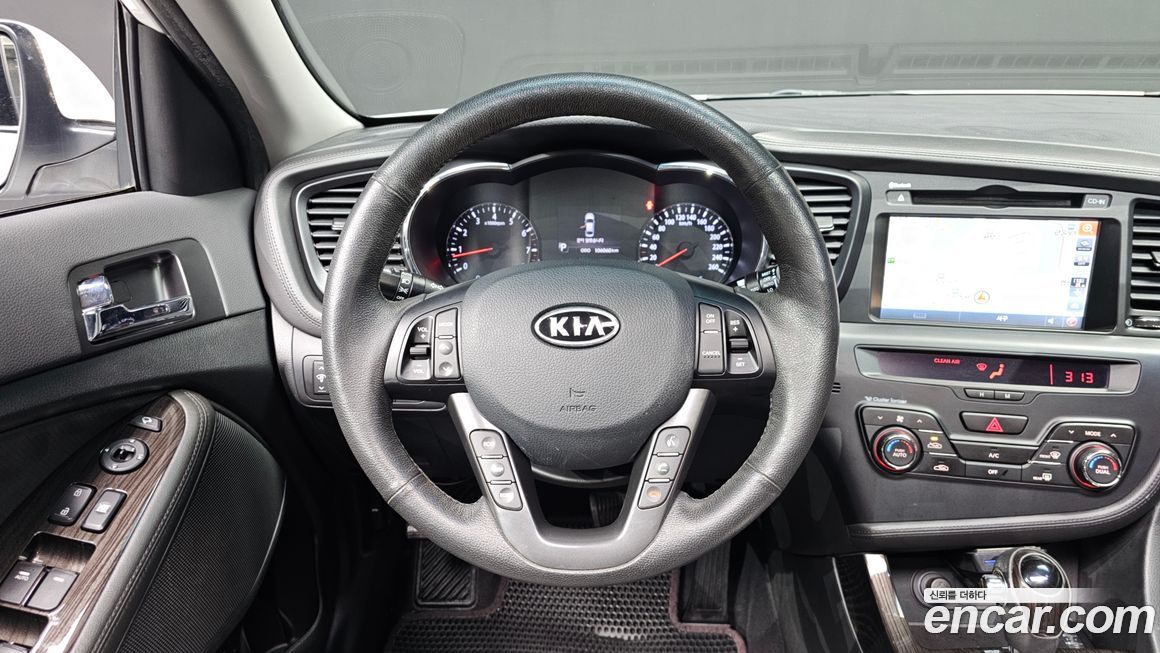 Kia K5 2011