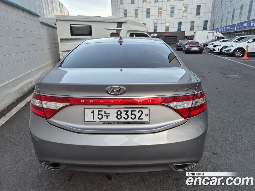 Hyundai Grandeur 2011