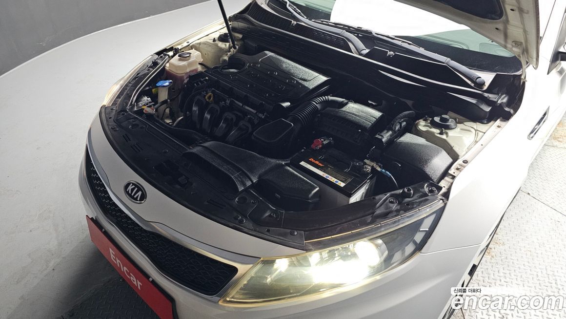 Kia K5 2011