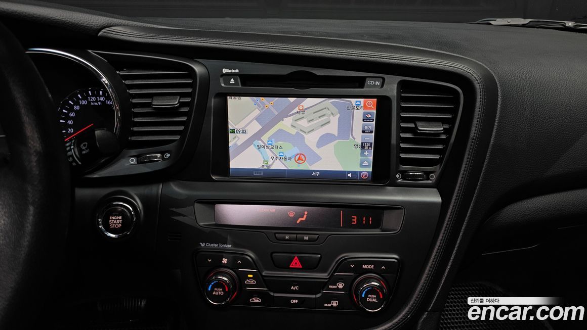 Kia K5 2011