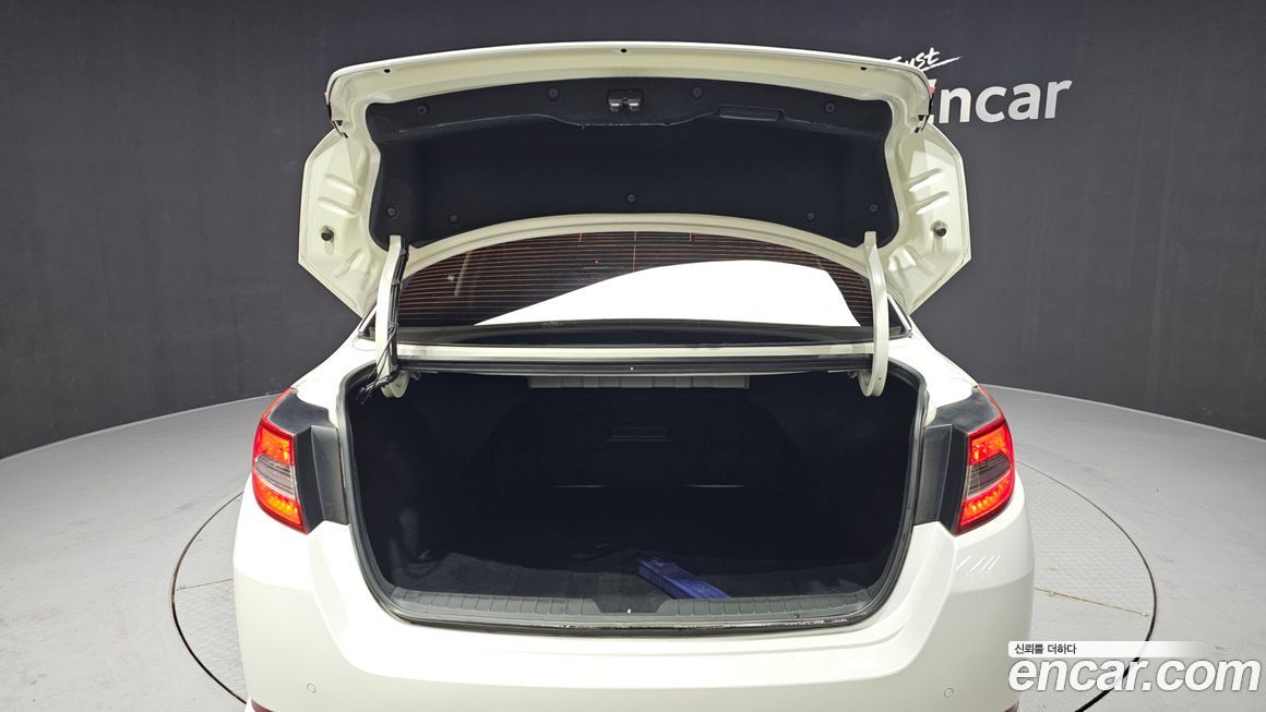Kia K5 2011