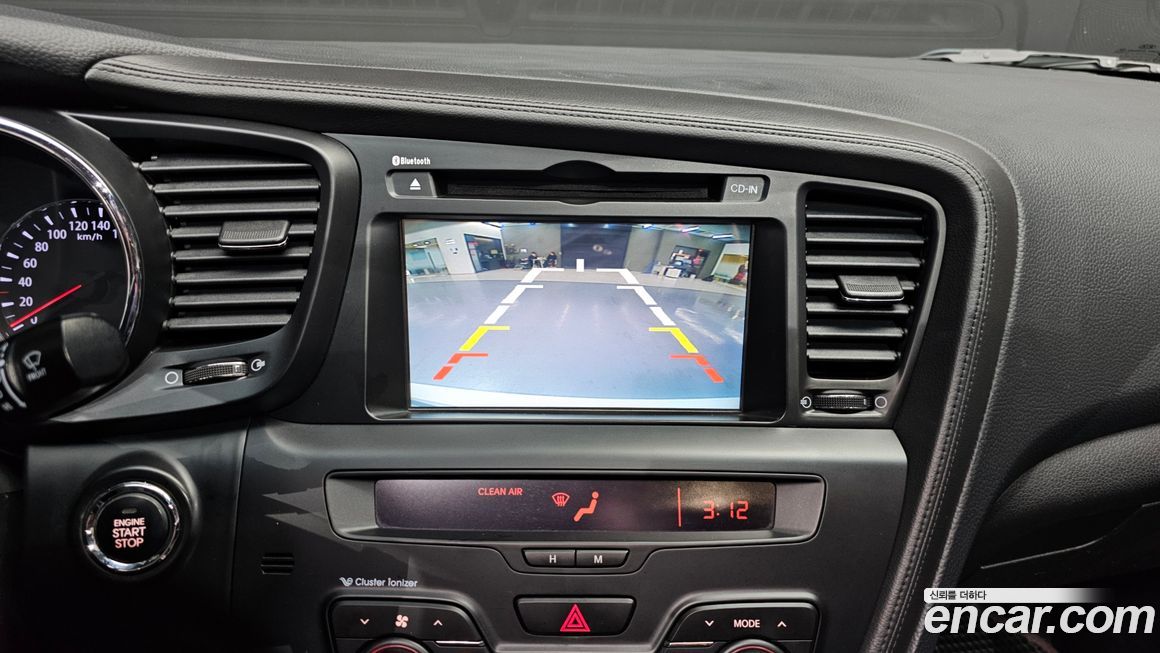 Kia K5 2011