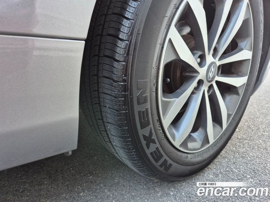 Hyundai Grandeur 2011