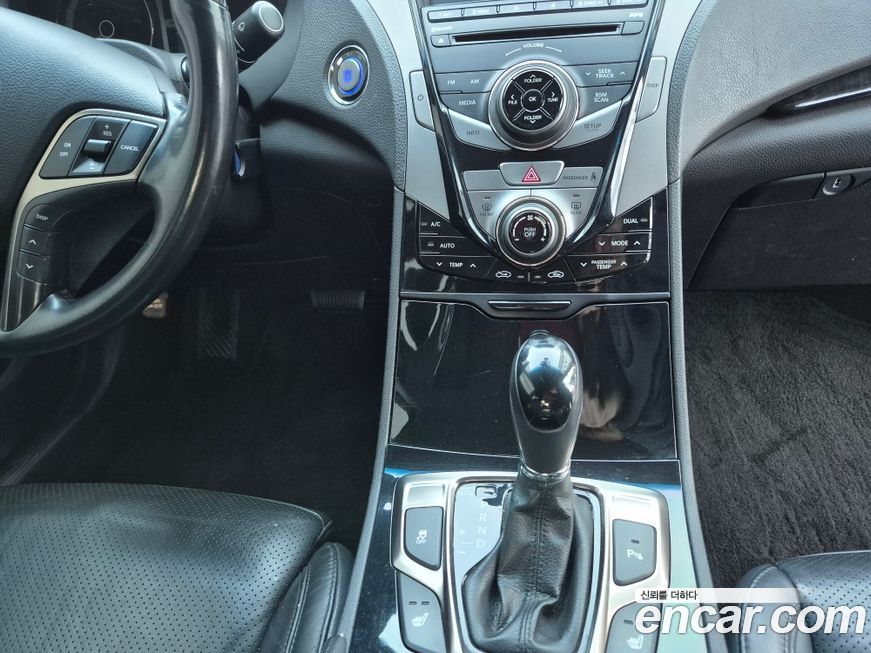 Hyundai Grandeur 2011