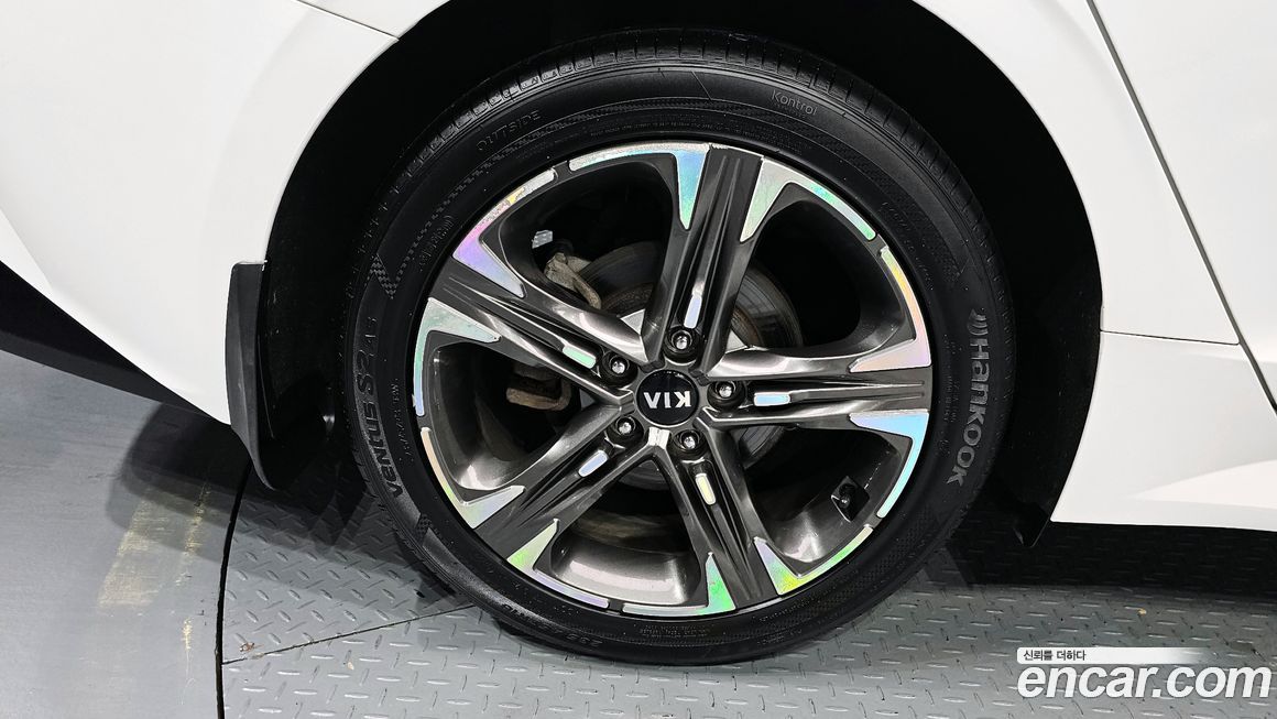 Kia K5 2021