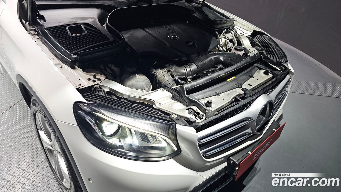 Mercedes-Benz GLC-Class 2018