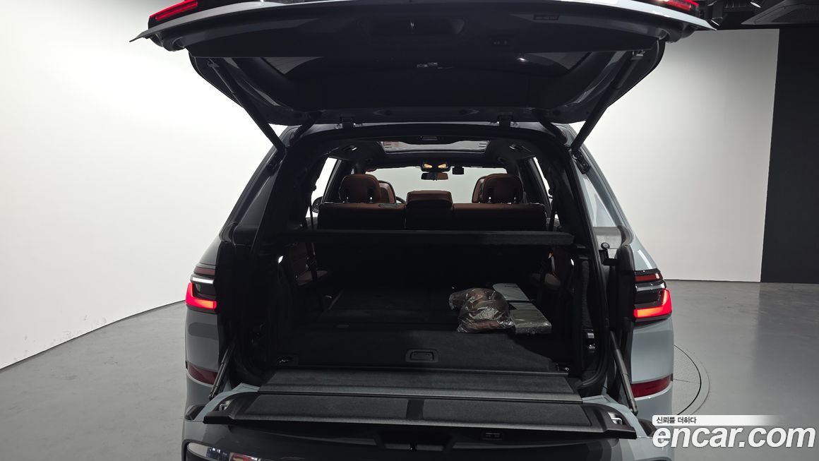 BMW X7 2024