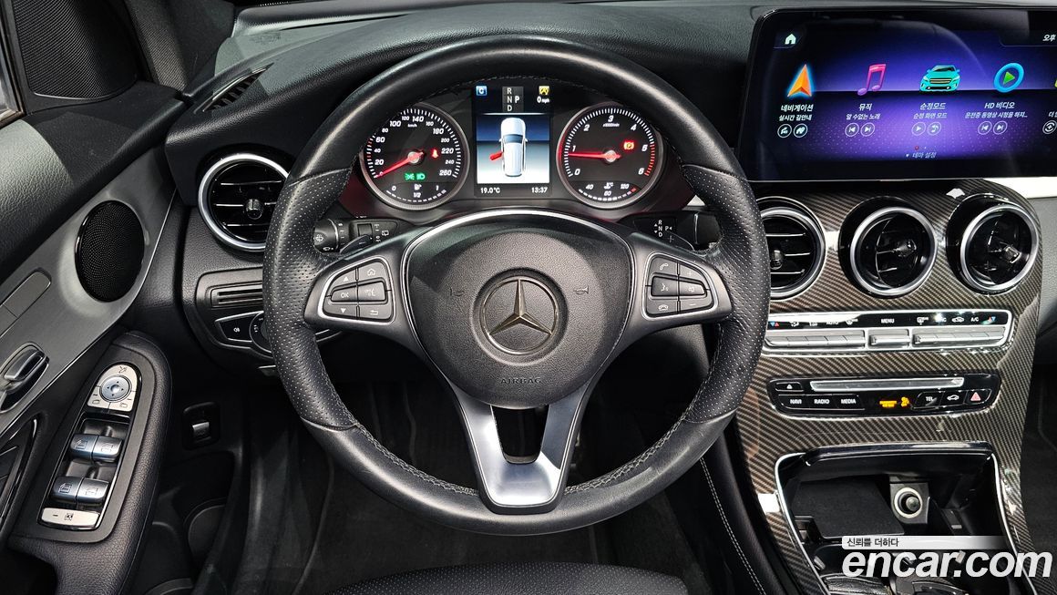 Mercedes-Benz GLC-Class 2018