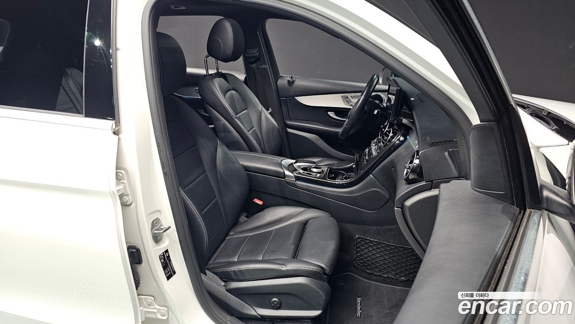 Mercedes-Benz GLC-Class 2018