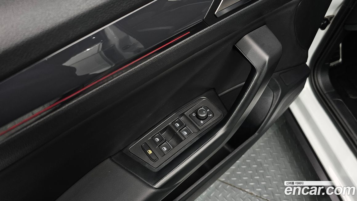 Volkswagen T-Roc 2021