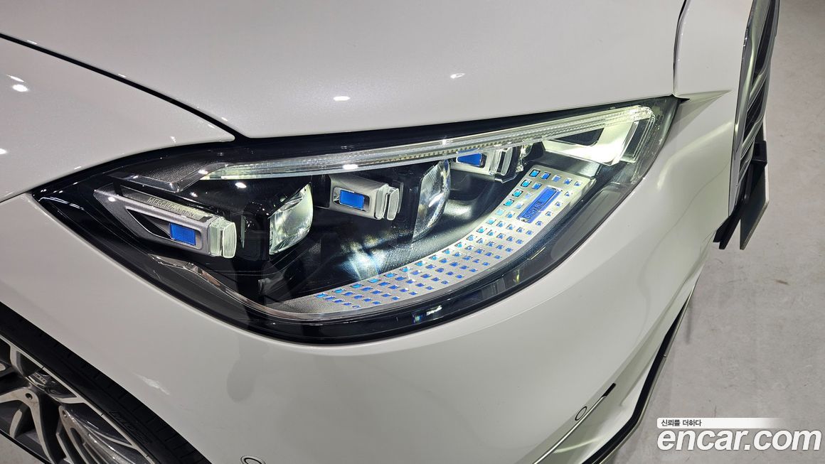 Mercedes-Benz S-Class 2025