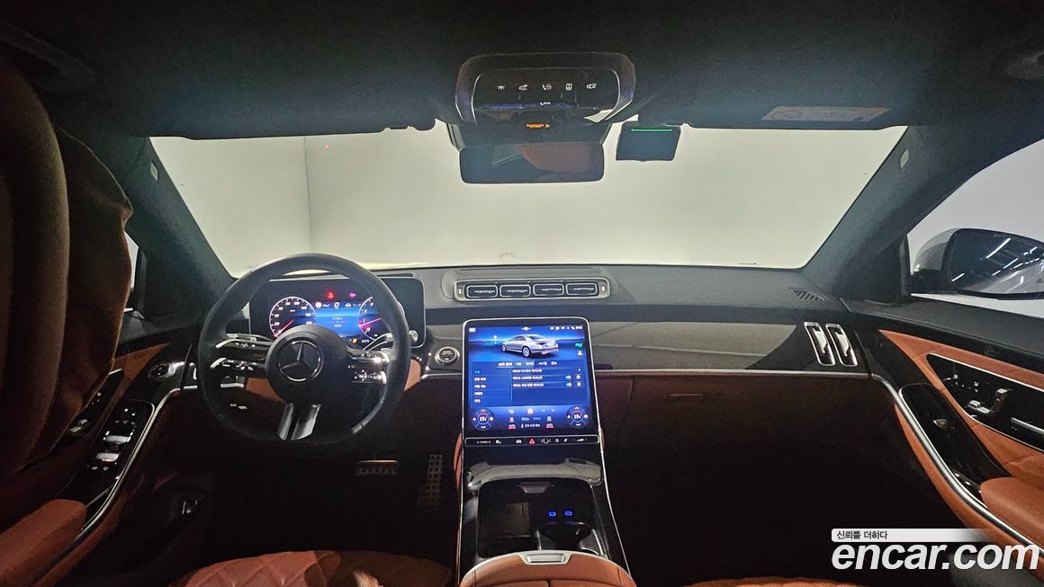 Mercedes-Benz S-Class 2025