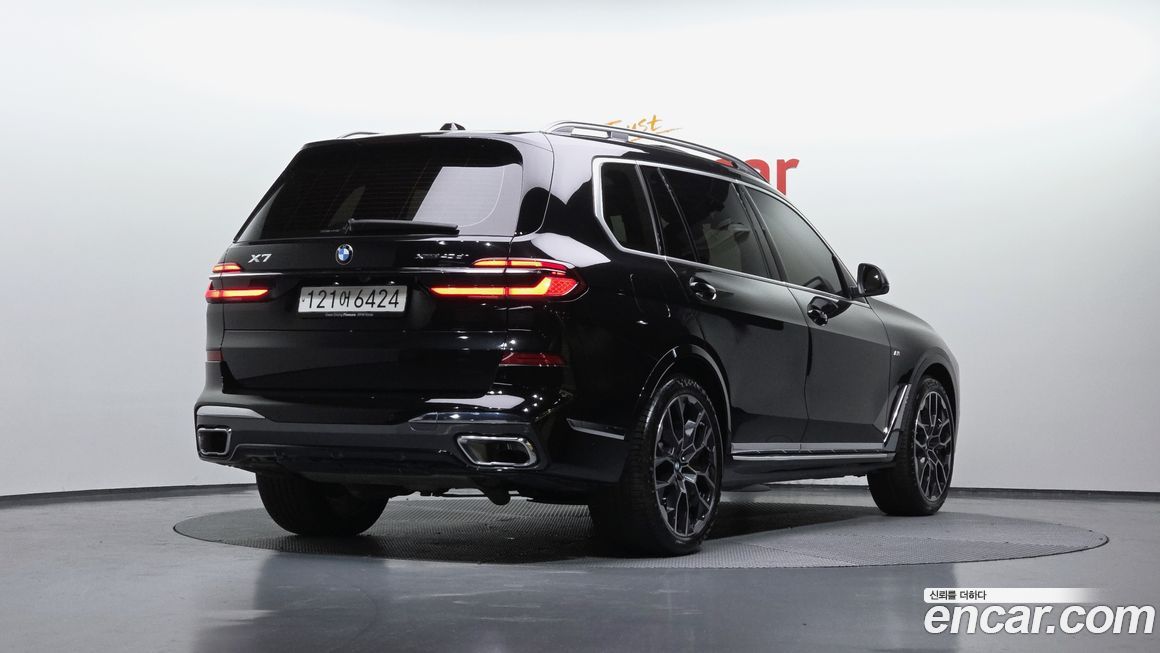 BMW X7 2025