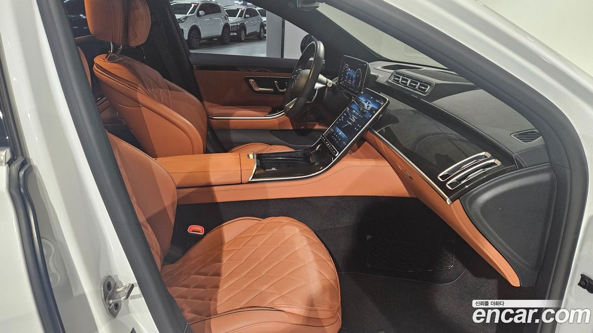 Mercedes-Benz S-Class 2025