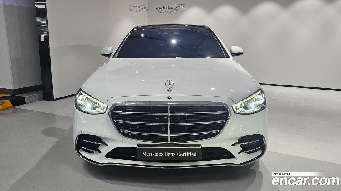 Mercedes-Benz S-Class 2025