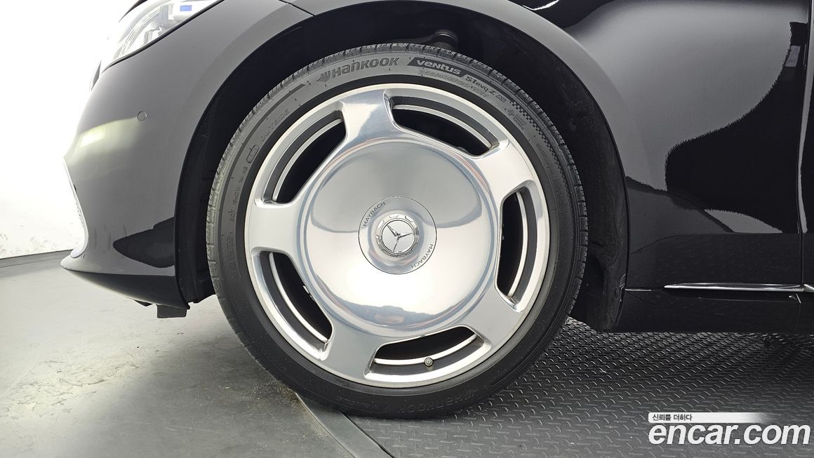 Mercedes-Benz S-Class 2021