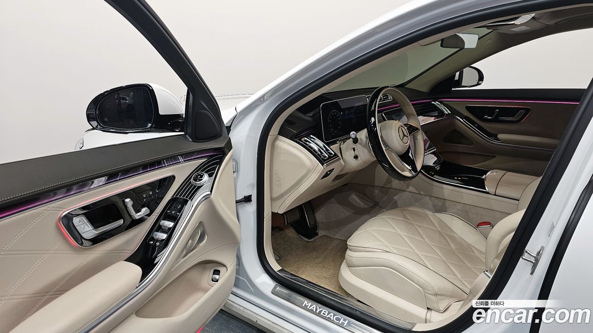 Mercedes-Benz S-Class 2024