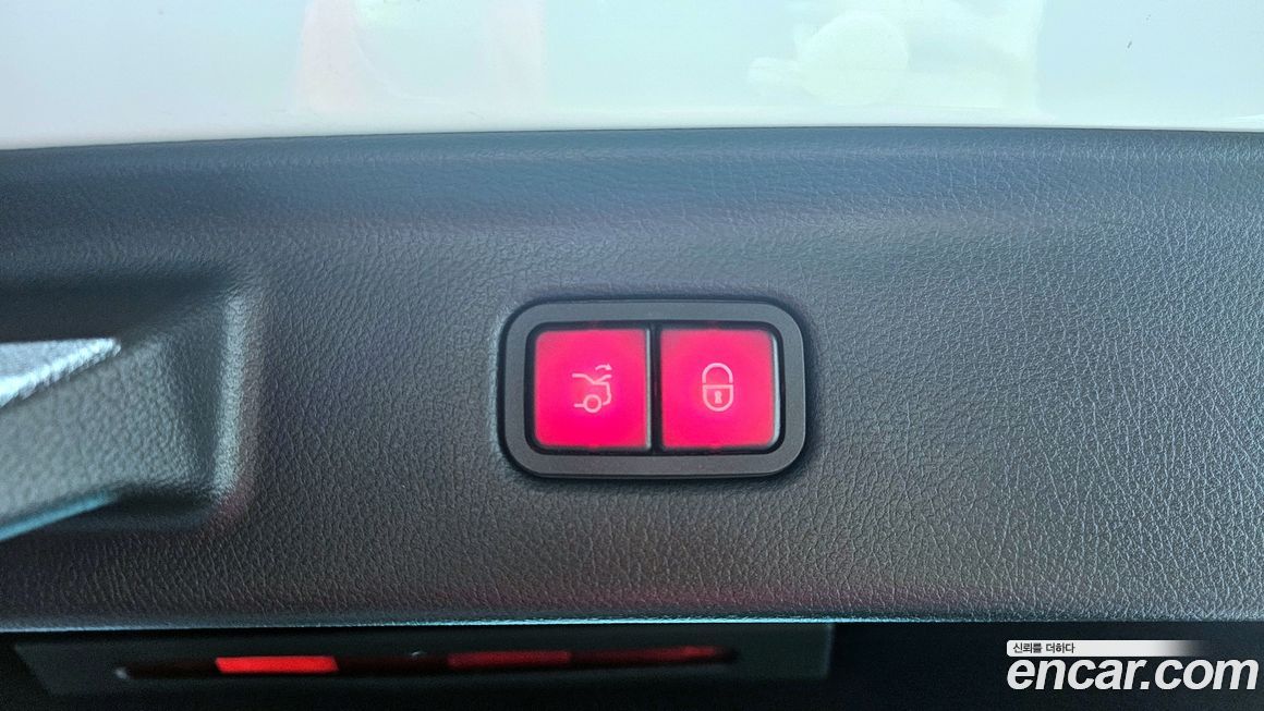 Mercedes-Benz S-Class 2024