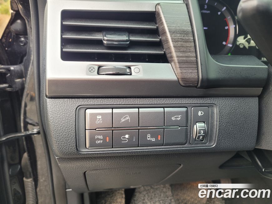 KG_Mobility_Ssangyong Rexton 2019