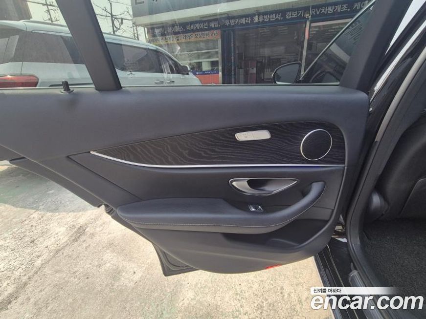 Mercedes-Benz E-Class 2017