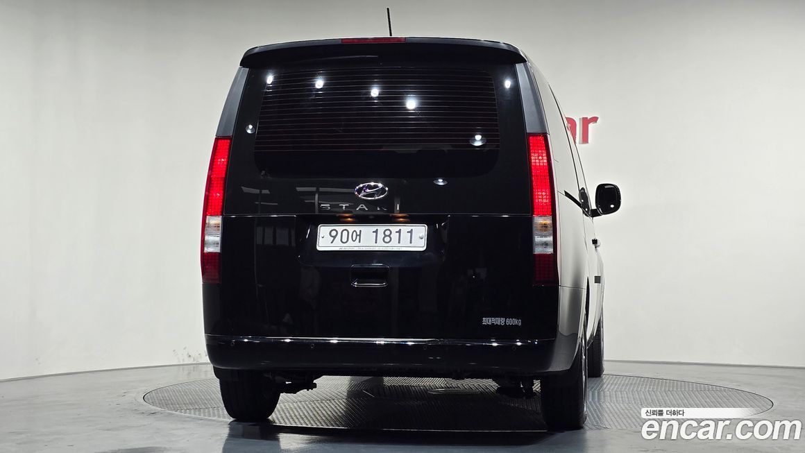 Hyundai Staria 2022