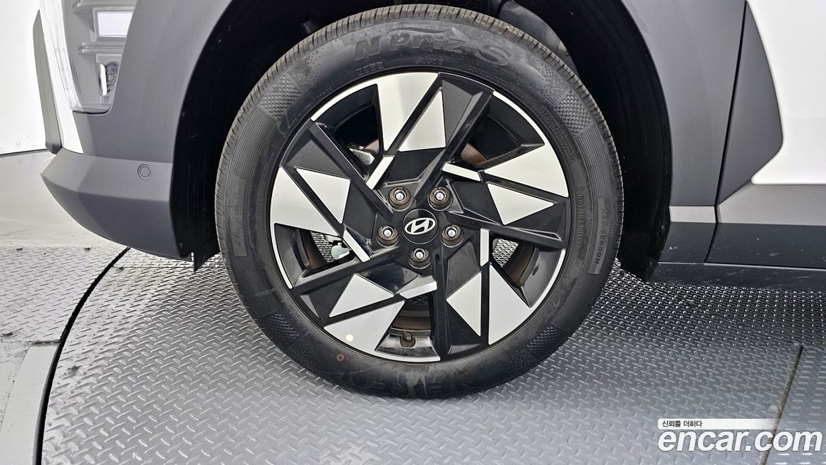 Hyundai Kona 2025
