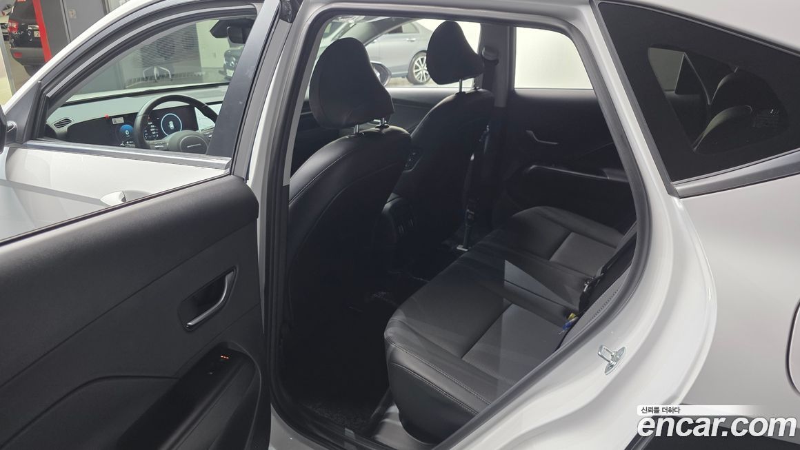 Hyundai Kona 2025