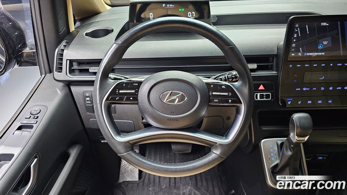 Hyundai Staria 2023
