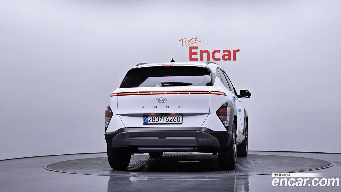 Hyundai Kona 2025