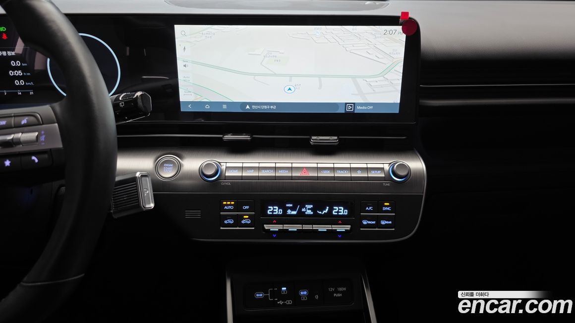 Hyundai Kona 2025