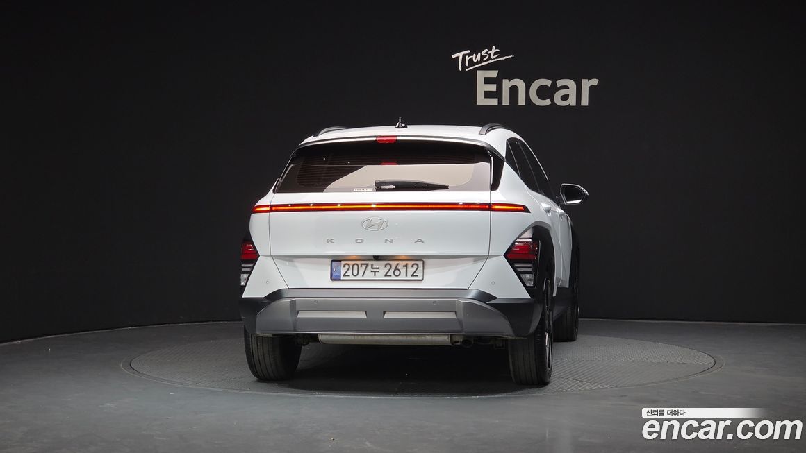 Hyundai Kona 2025