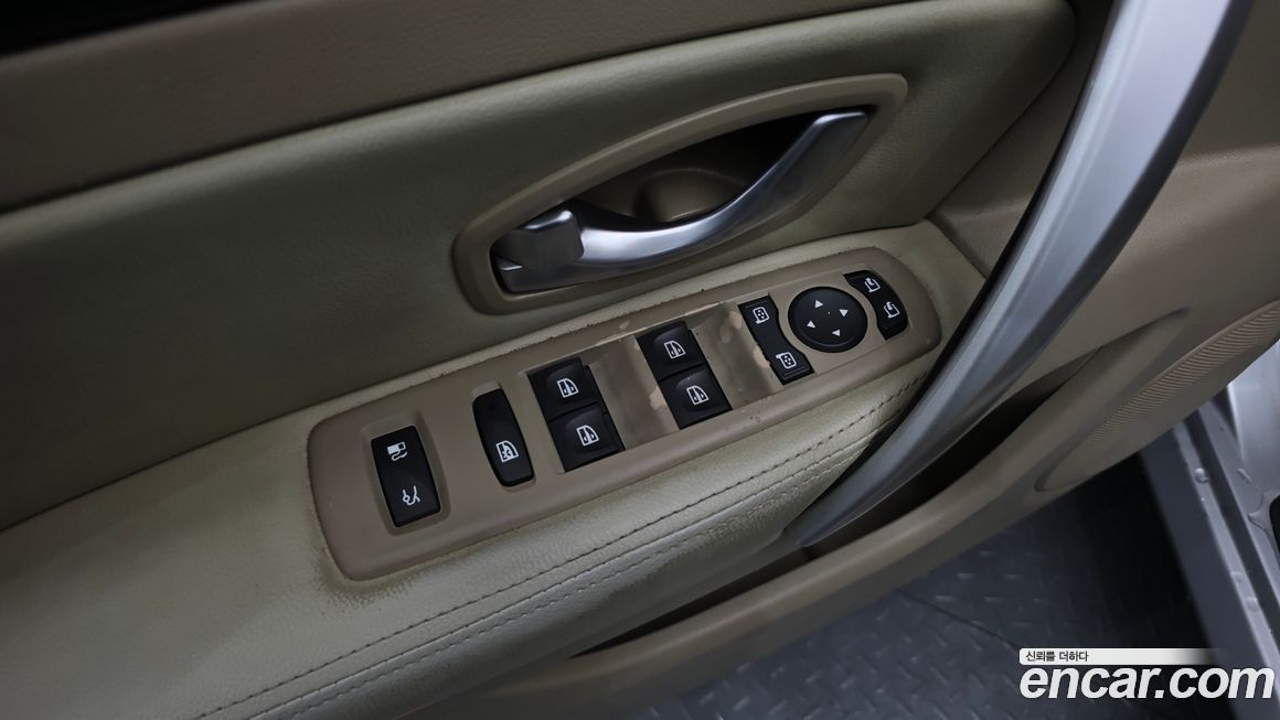 Renault-KoreaSamsung SM5  2011